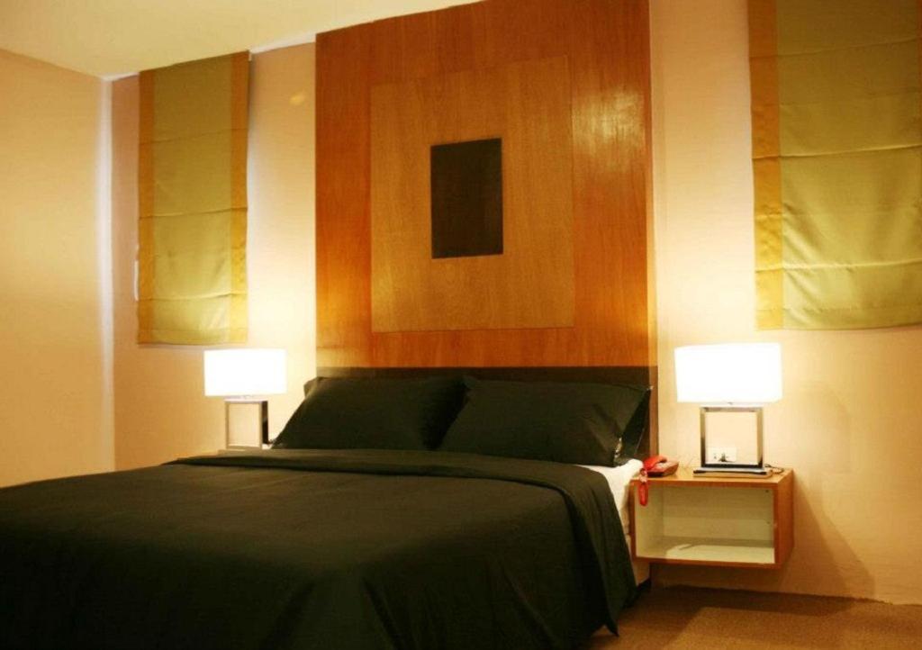 Bh Business Hotel Bangkok Rum bild